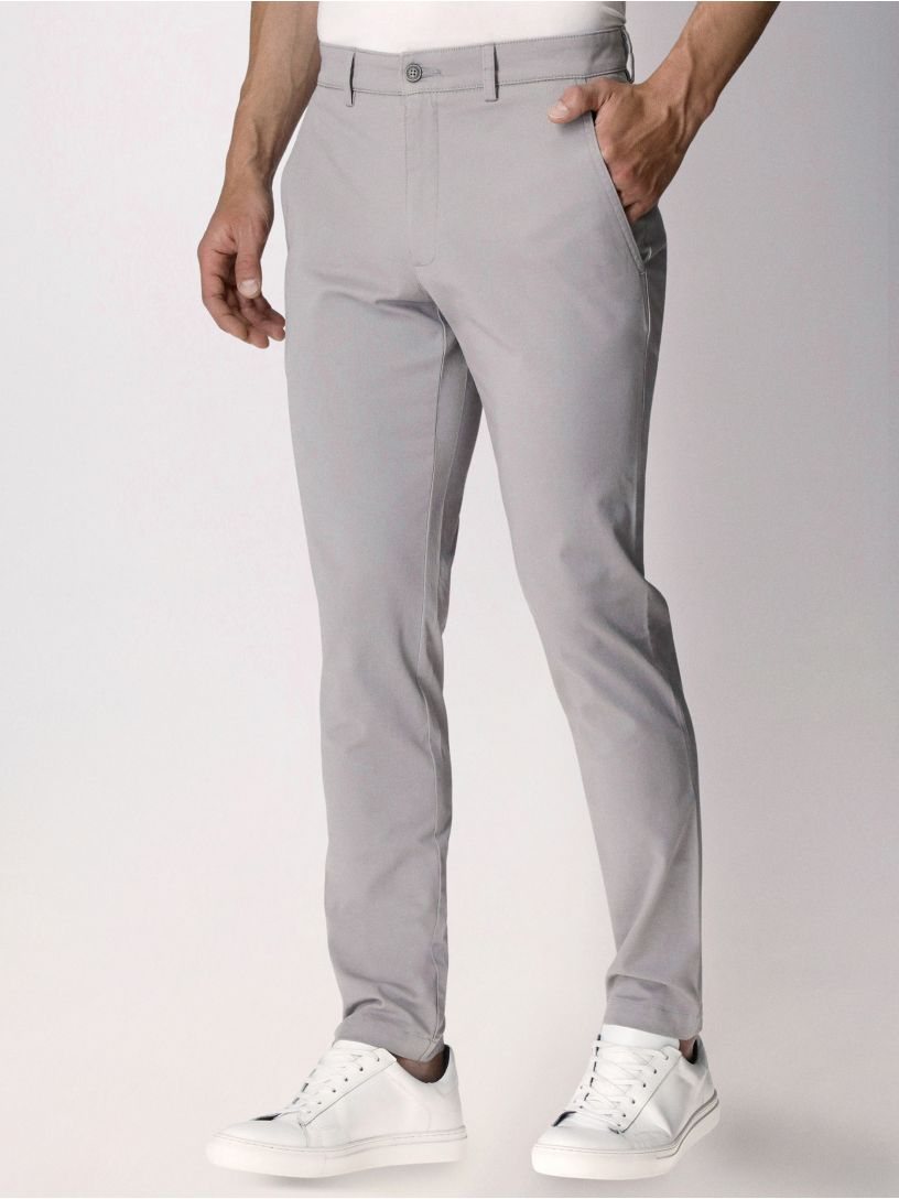 Pantalon Chino Straight Fit Essentials